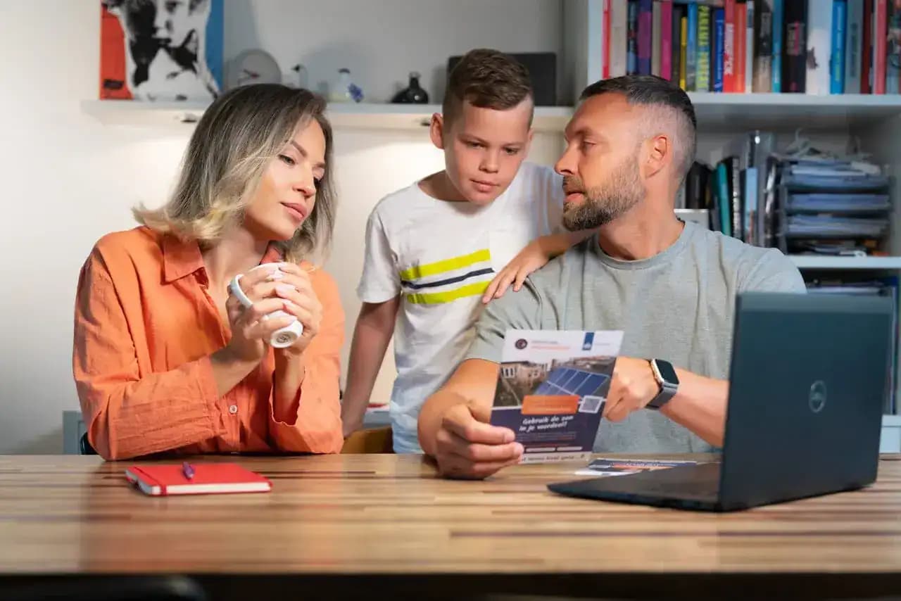 Family receiving advice on energy-efficient windows