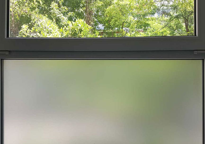 Zandgestraald glas